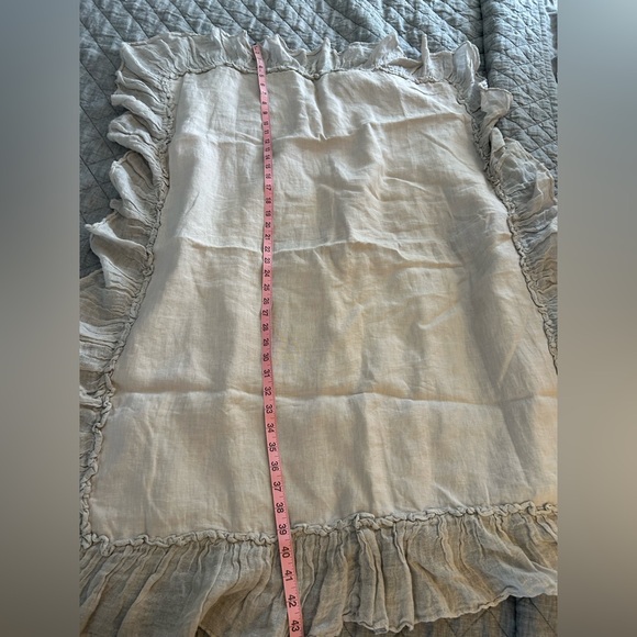 Bella Notte Linen King Shams with Rufflet - Picture 7 of 7